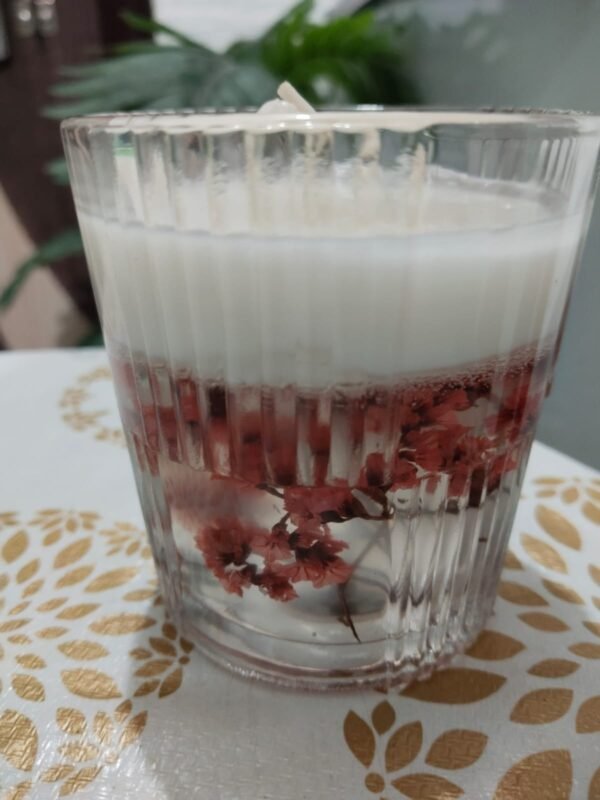 Floral Forest Candle with Lavender Fragrance – Relaxing Aromatic Candle